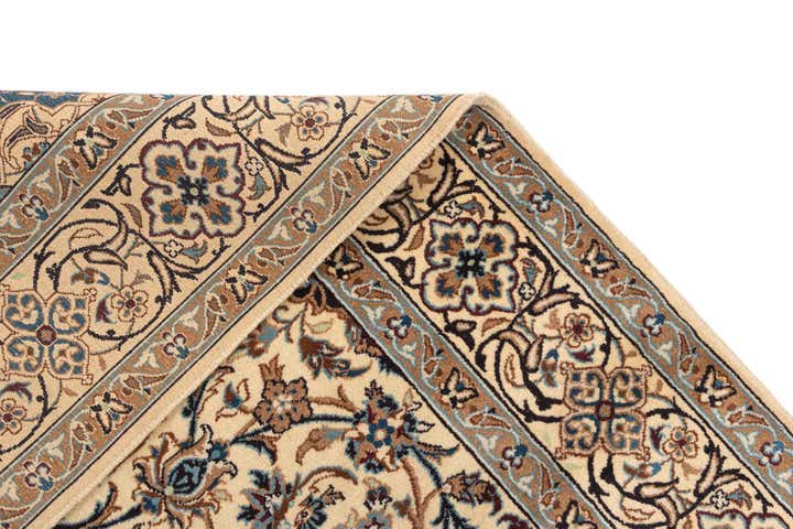 6' 9 x 9' 11 Nain Wool Rug