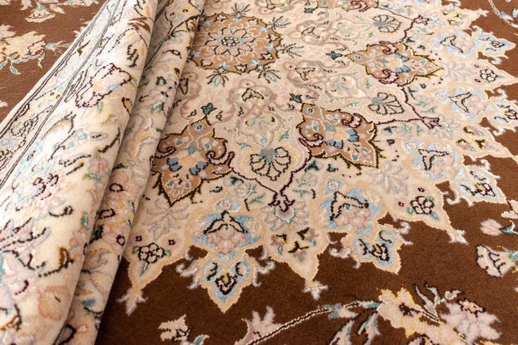 Detail image of 8' 4 x 11' 7 Nain Rug