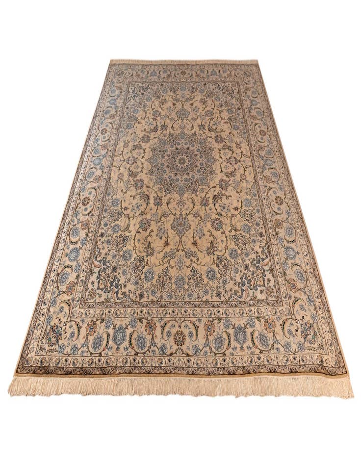 Detail image of 8' 9 x 11' 9 Nain Rug