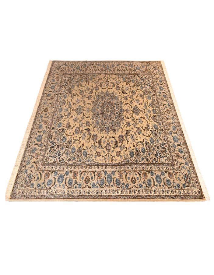 Detail image of 8' 9 x 11' 9 Nain Rug