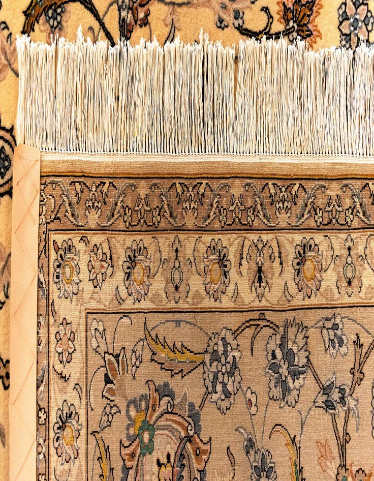 Detail image of 8' 9 x 11' 9 Nain Rug