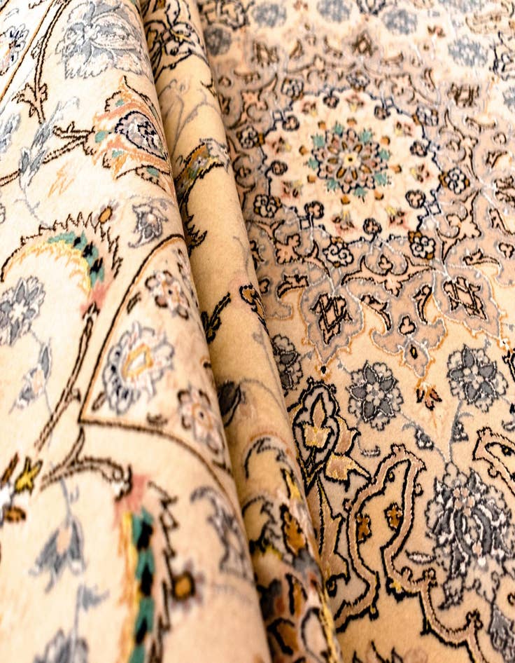 Detail image of 8' 9 x 11' 9 Nain Rug