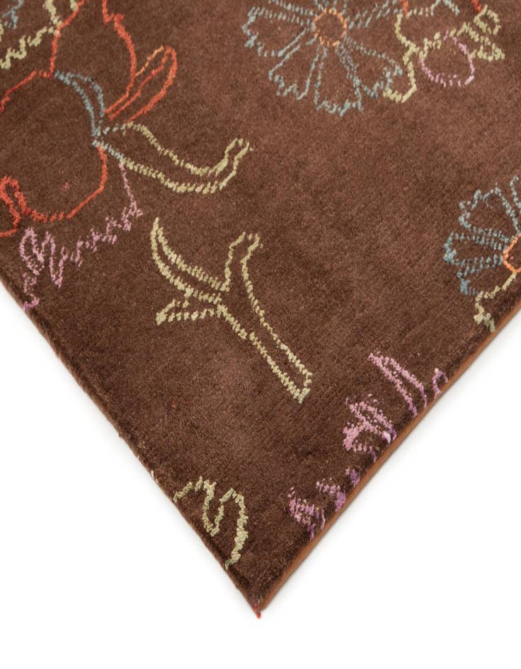 Detail image of 7' 7 x 9' 11 Hand Knotted Nemoh Rug