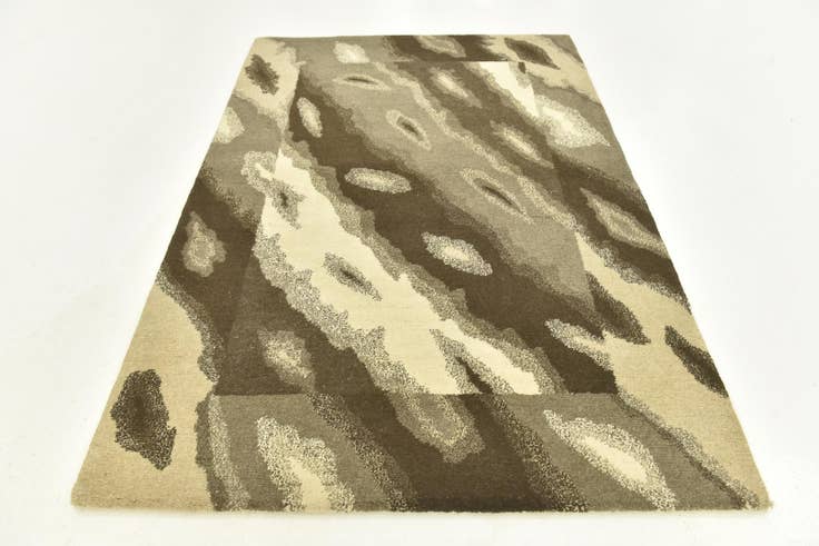 Detail image of 4' x 6' Hand Knotted Nepal Wool Rug