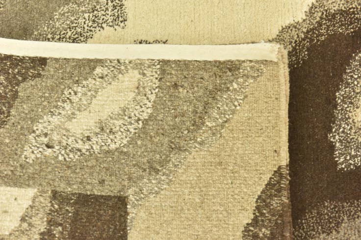 Detail image of 4' x 6' 1 Hand Knotted Nepal Wool Rug