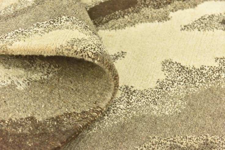 Detail image of 4' x 6' 1 Hand Knotted Nepal Wool Rug