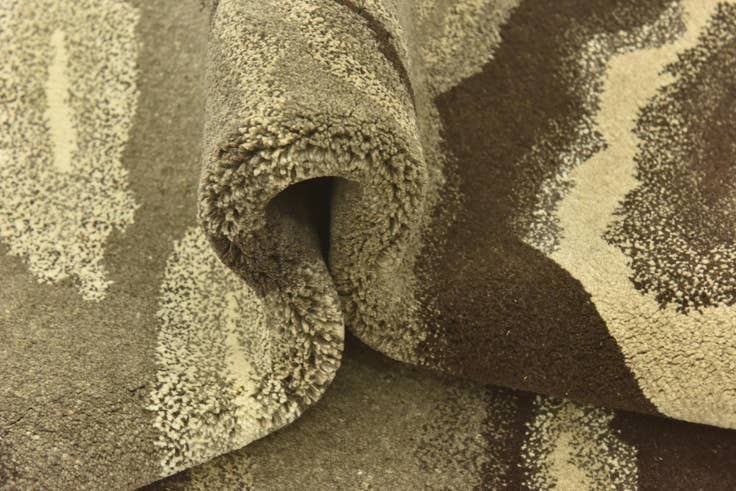 Detail image of 7' 7 x 9' Hand Knotted Nepal Wool Rug