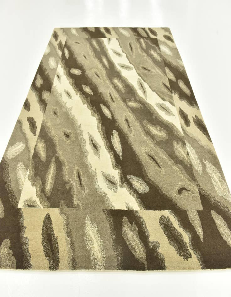 Detail image of 7' 7 x 9'  Hand Knotted Nepal Wool Rug