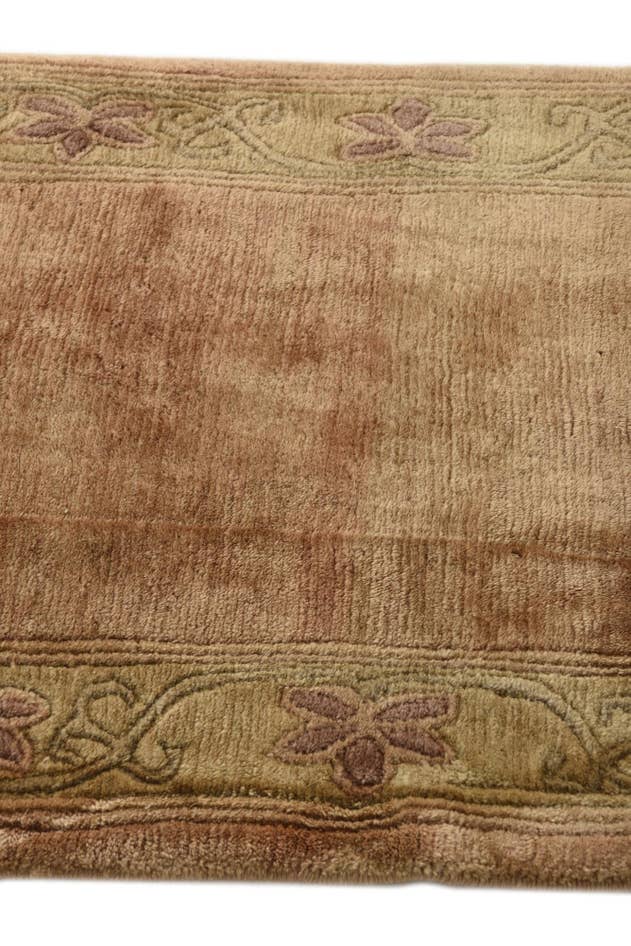 Detail image of 2' 5 x 4' 6 Hand Knotted Nepal Wool Rug