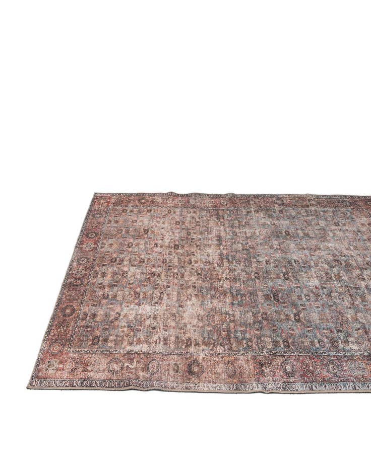 Detail image of 5' x 7' 6 Nostalgia Rug