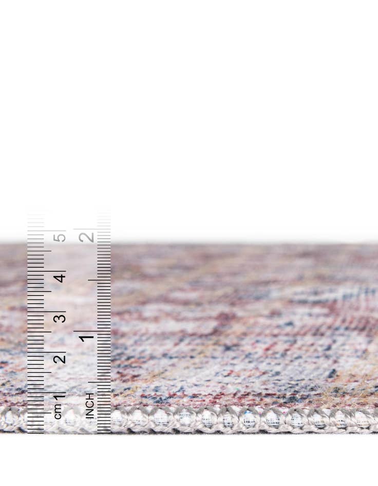 Detail image of 3' 3 x 5' 3 Nostalgia Rug