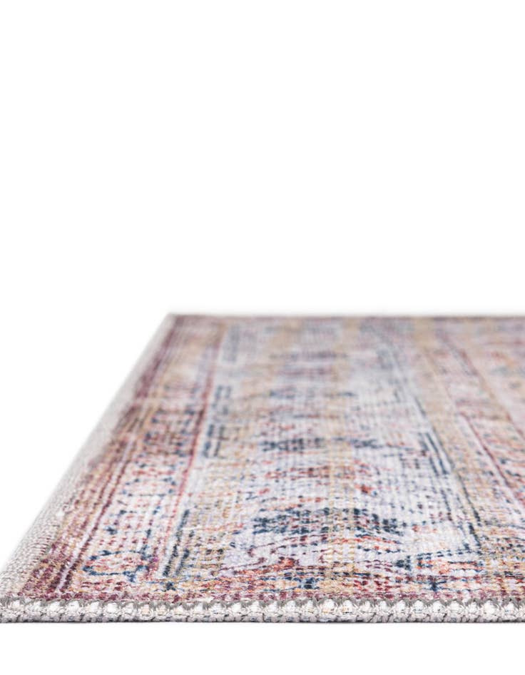 Detail image of 3' 3 x 5' 3 Nostalgia Rug