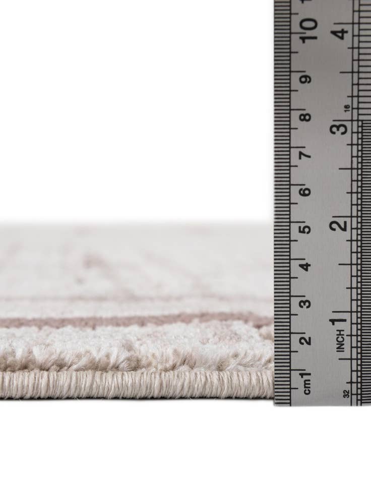 Detail image of 10' x 14' Oasis Rug