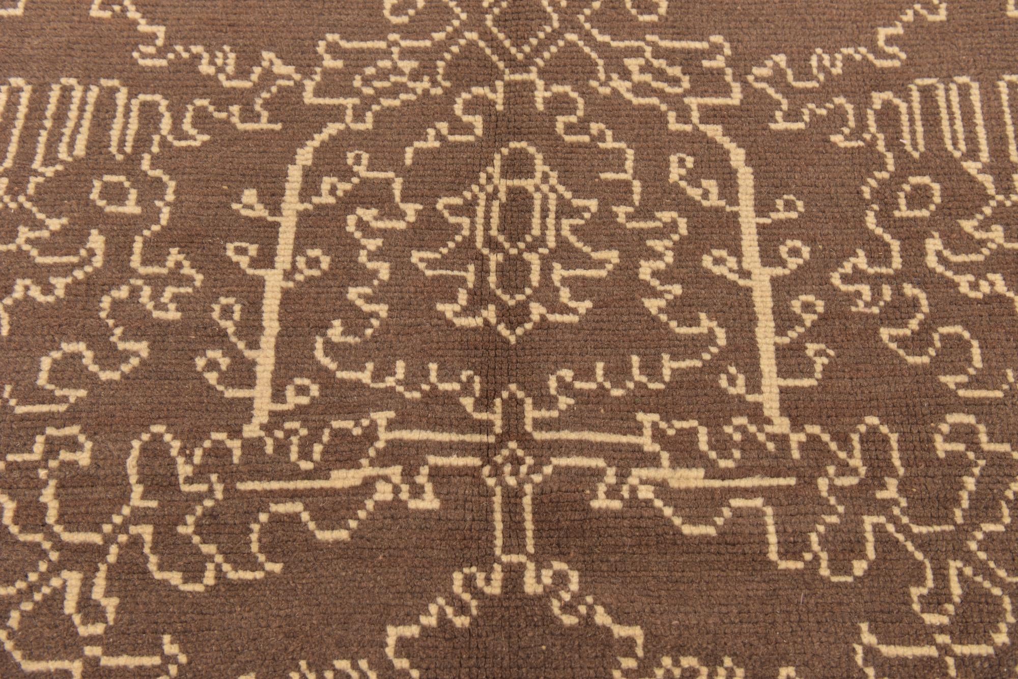 7' x 9' 10 Hand Knotted Oushak Wool Rug