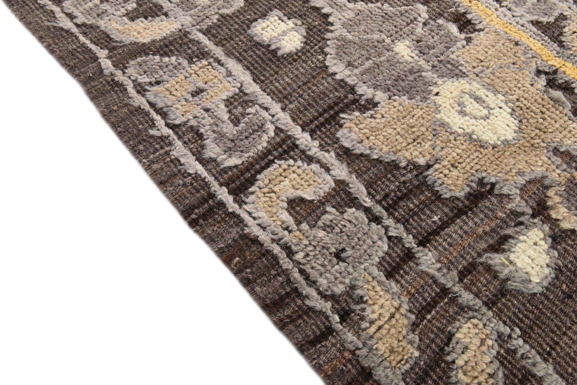 10' 4 x 13' 6 Hand Knotted Oushak Wool Rug