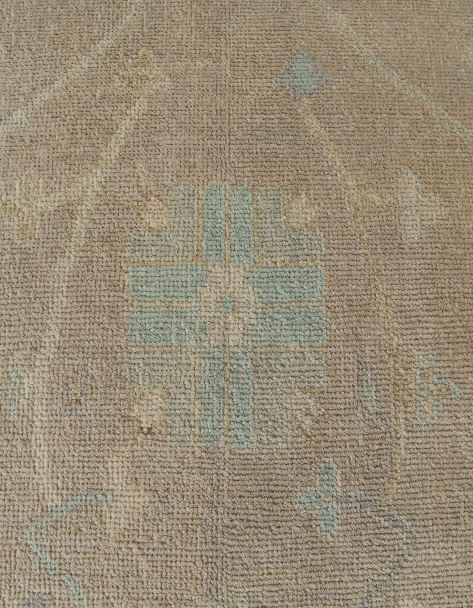 8' 8 x 12' Hand Knotted Oushak Wool Rug