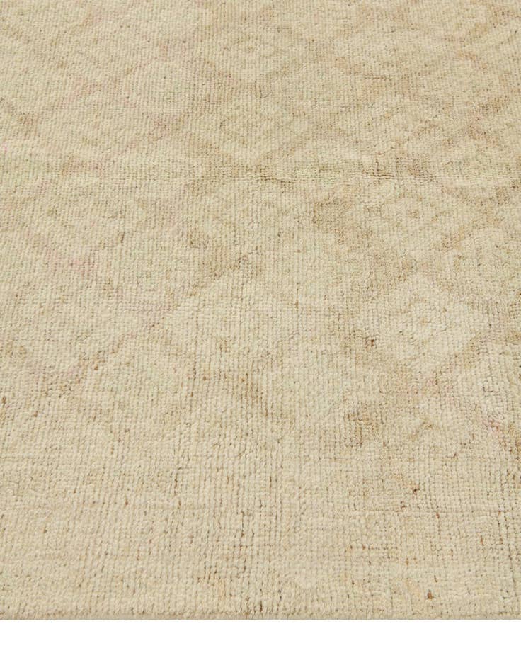 Detail image of 3' 11 x 5' 10 Hand Knotted Oushak Wool Rug