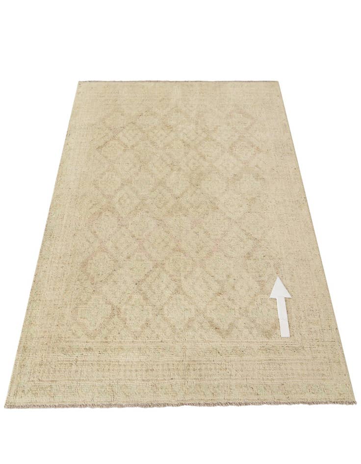 Detail image of 3' 11 x 5' 10 Hand Knotted Oushak Wool Rug