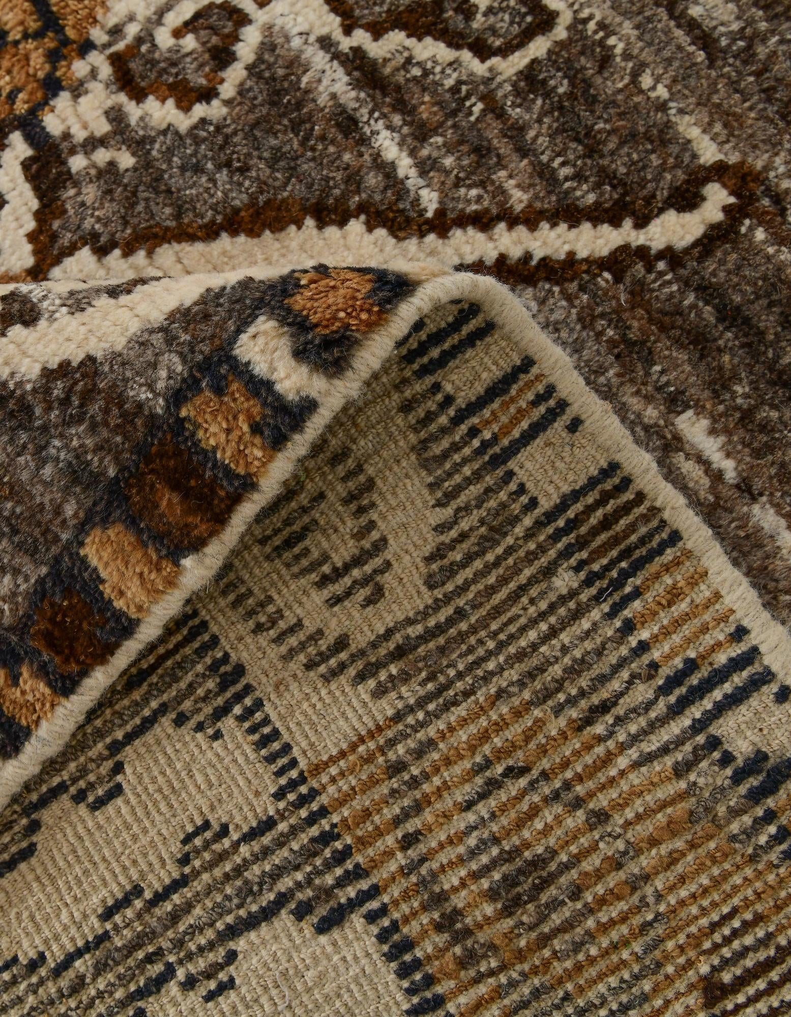 8' 7 x 10' 2 Hand Knotted Oushak Wool Rug