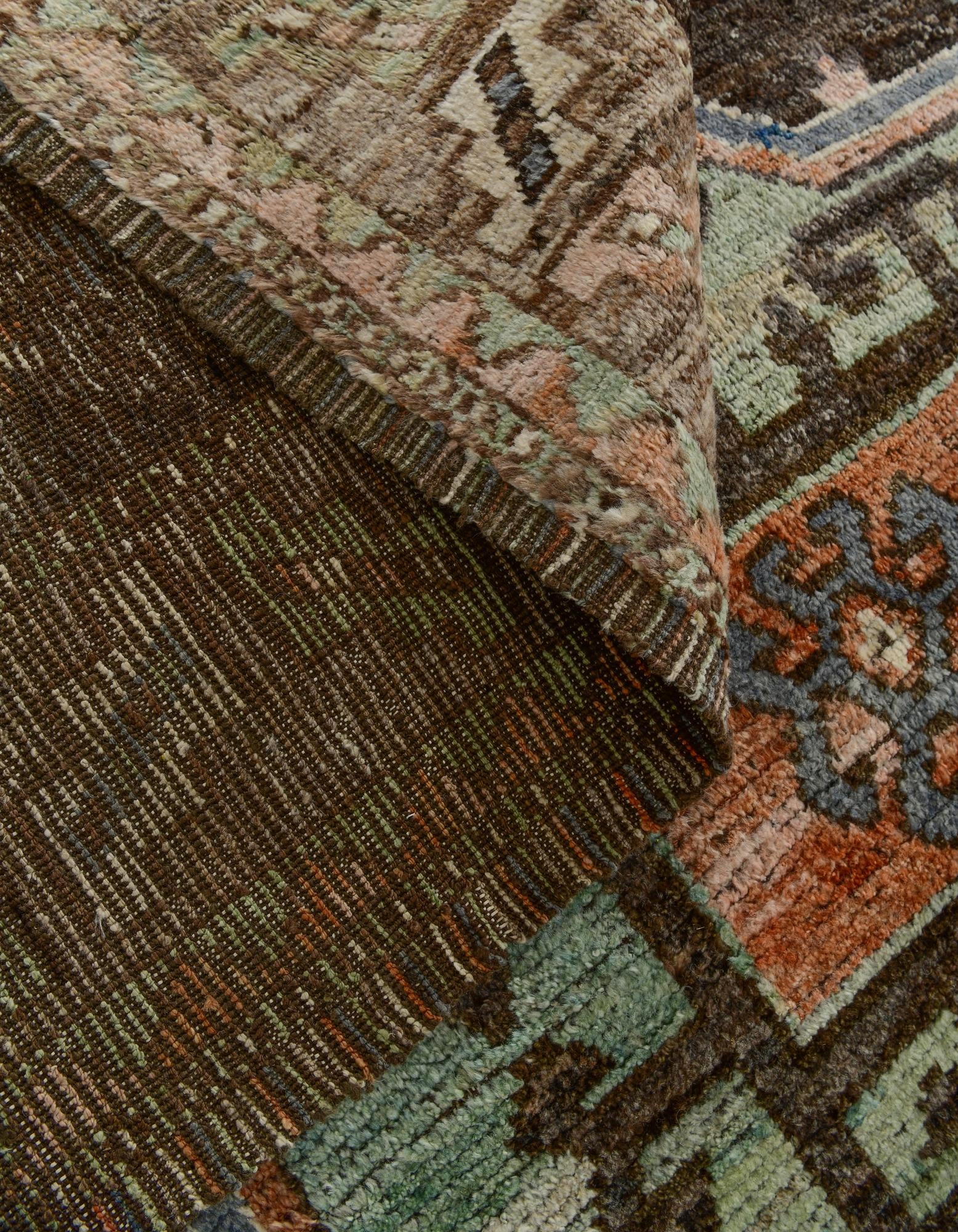 8' 8 x 10' 5 Hand Knotted Oushak Wool Rug