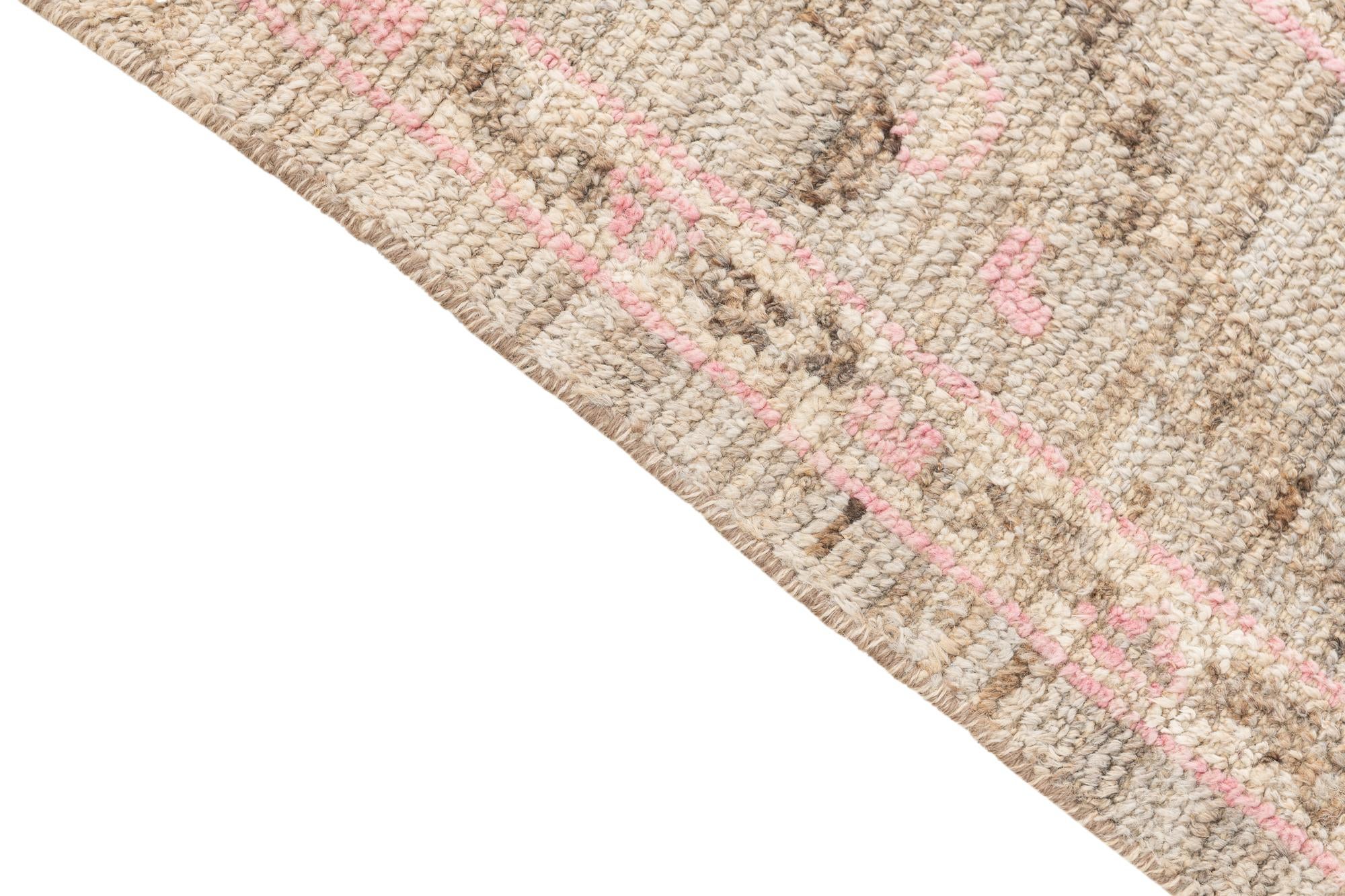 8' 2 x 10' Hand Knotted Oushak Wool Rug