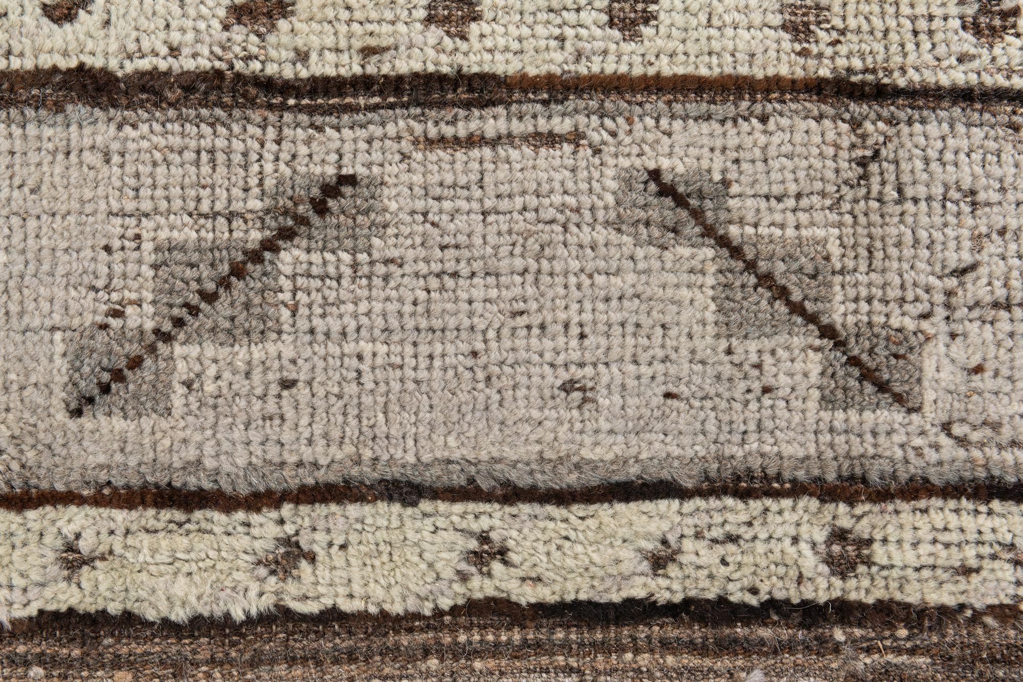 8' 5 x 10' 7 Hand Knotted Oushak Wool Rug