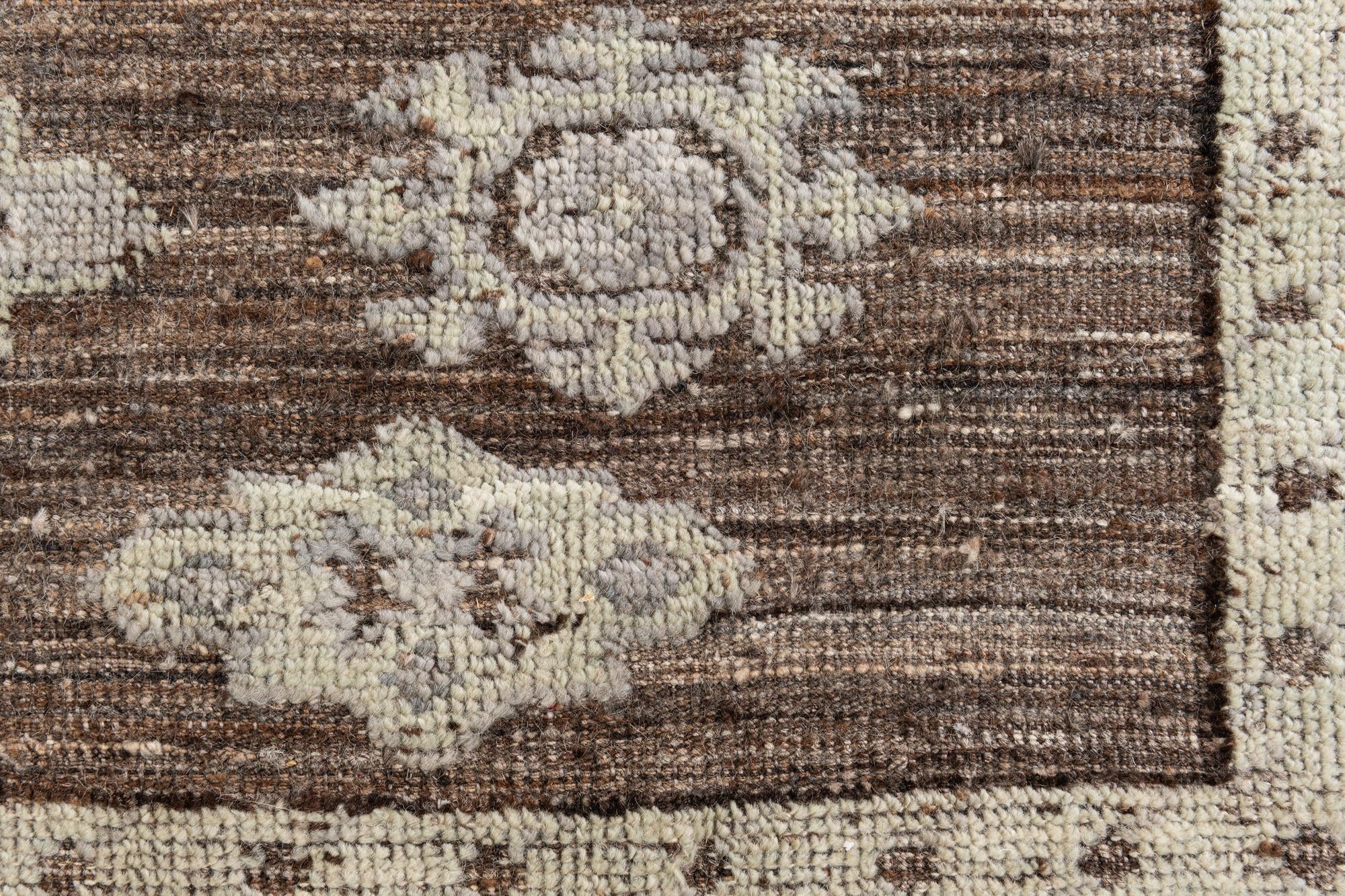 8' 5 x 10' 7 Hand Knotted Oushak Wool Rug