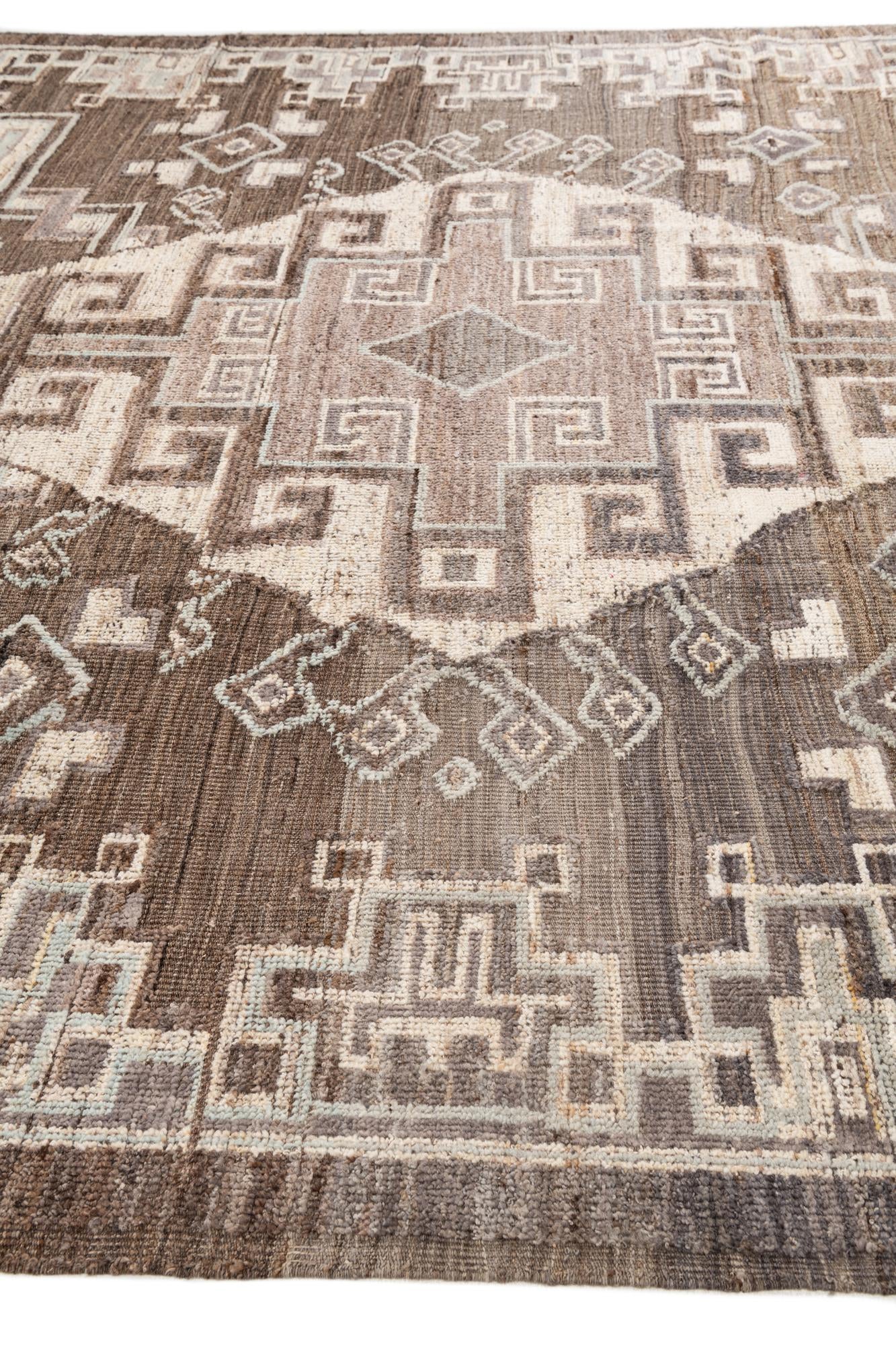 9' 2 x 11' 1 Hand Knotted Oushak Wool Rug