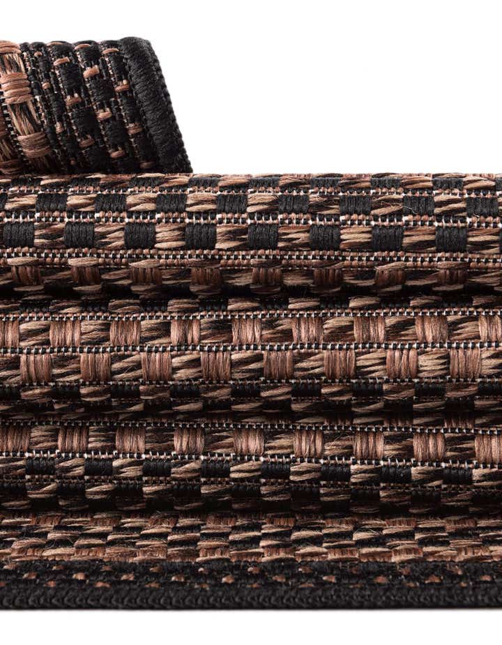 9' x 12' 2 Easy-Clean Border Indoor / Outdoor Rug