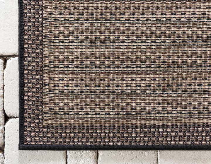 9' x 12' 2 Easy-Clean Border Indoor / Outdoor Rug