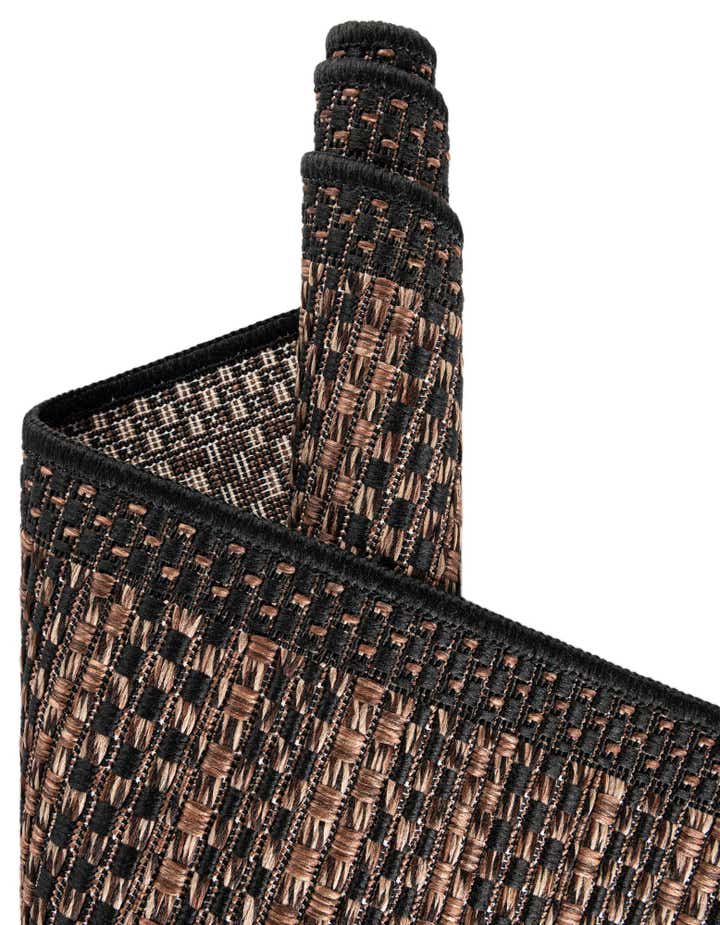 9' x 12' 2 Easy-Clean Border Indoor / Outdoor Rug