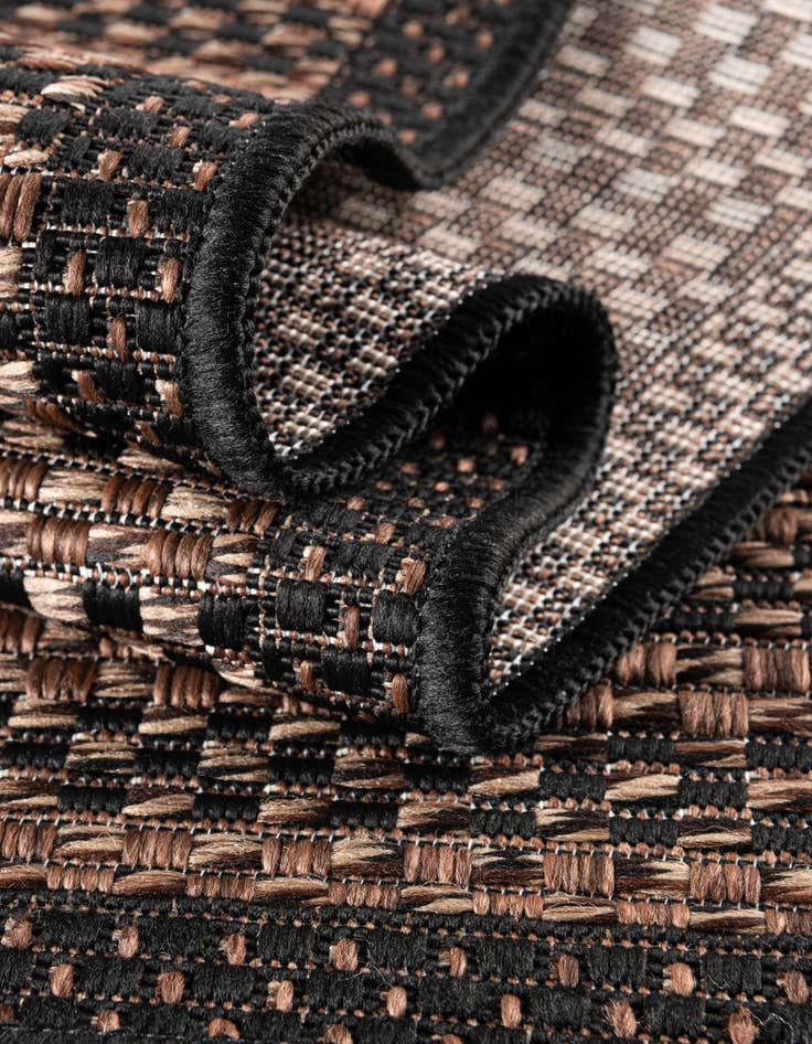 Detail image of 9' x 12' 2 Easy-Clean Border Indoor / Outdoor Rug