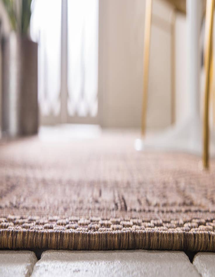 Detail image of 3' 3 x 5' Easy-Clean Border Indoor / Outdoor Rug