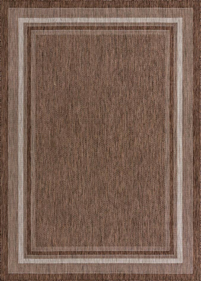 Detail image of 7' x 10' Easy-Clean Border Indoor / Outdoor Rug