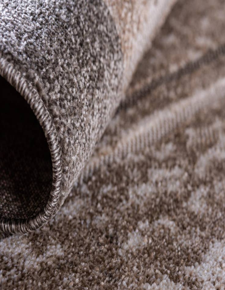 Detail image of 8' x 10' Easy-Clean Border Indoor / Outdoor Rug