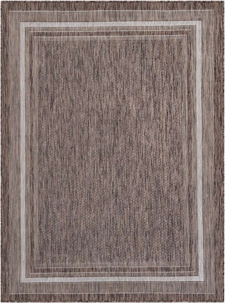 5' 3 x 7' Easy-Clean Border Indoor / Outdoor Rug