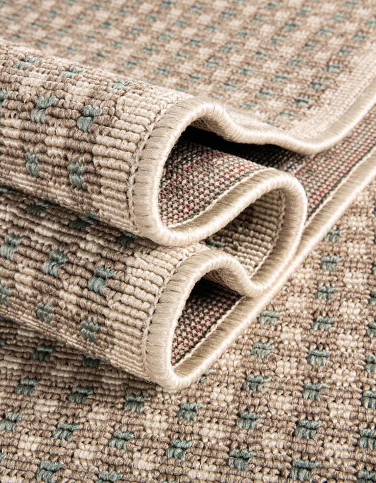 Detail image of 6' x 9'  Washable Border Indoor / Outdoor Rug