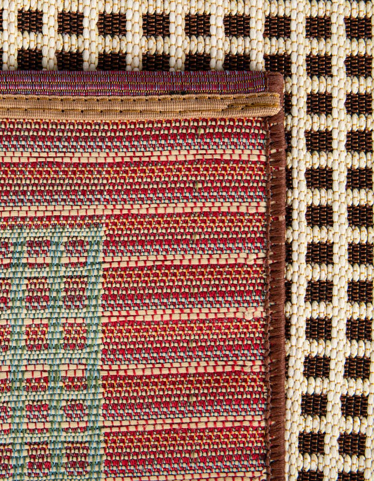 Detail image of 2' x 3' Easy-Clean Border Indoor / Outdoor Rug