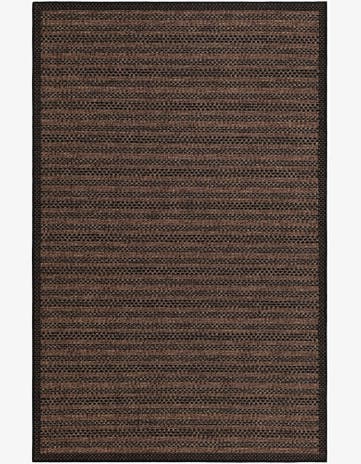 5' 3 x 8' Easy-Clean Border Indoor / Outdoor Rug