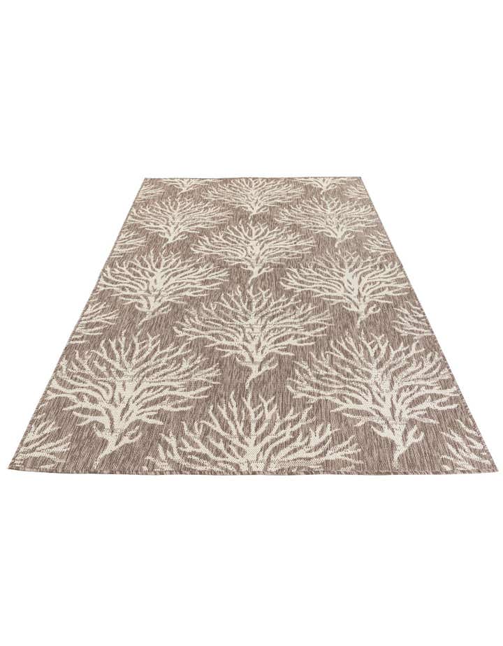 5' 3 x 7' 8 Easy-Clean Botanical Indoor / Outdoor Rug