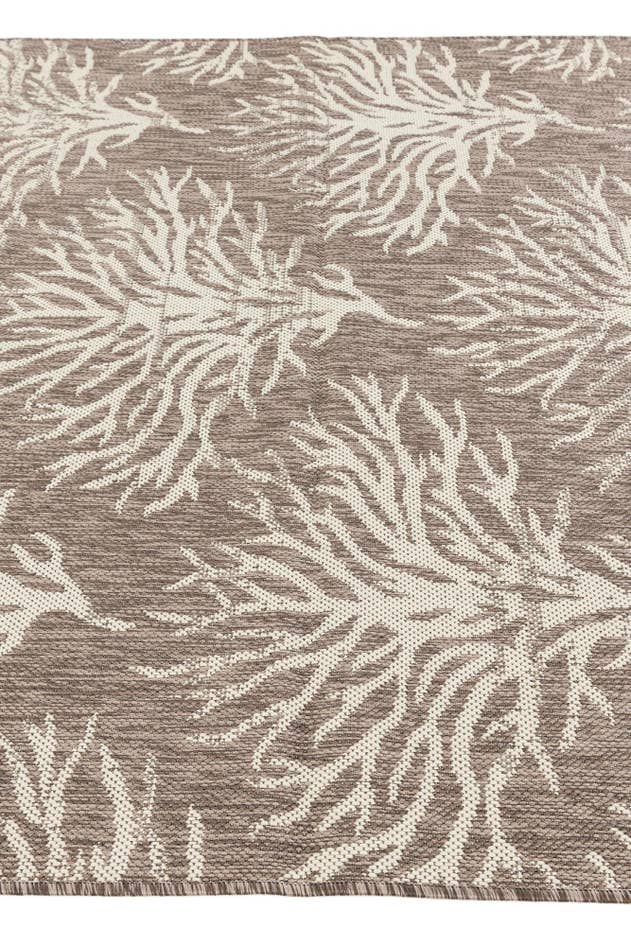 Detail image of 5' 3 x 7' 8 Easy-Clean Botanical Indoor / Outdoor Rug