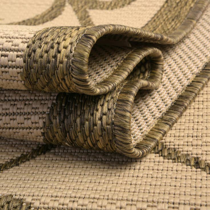 Detail image of 5' 3 x 8' Easy-Clean Botanical Indoor / Outdoor Rug