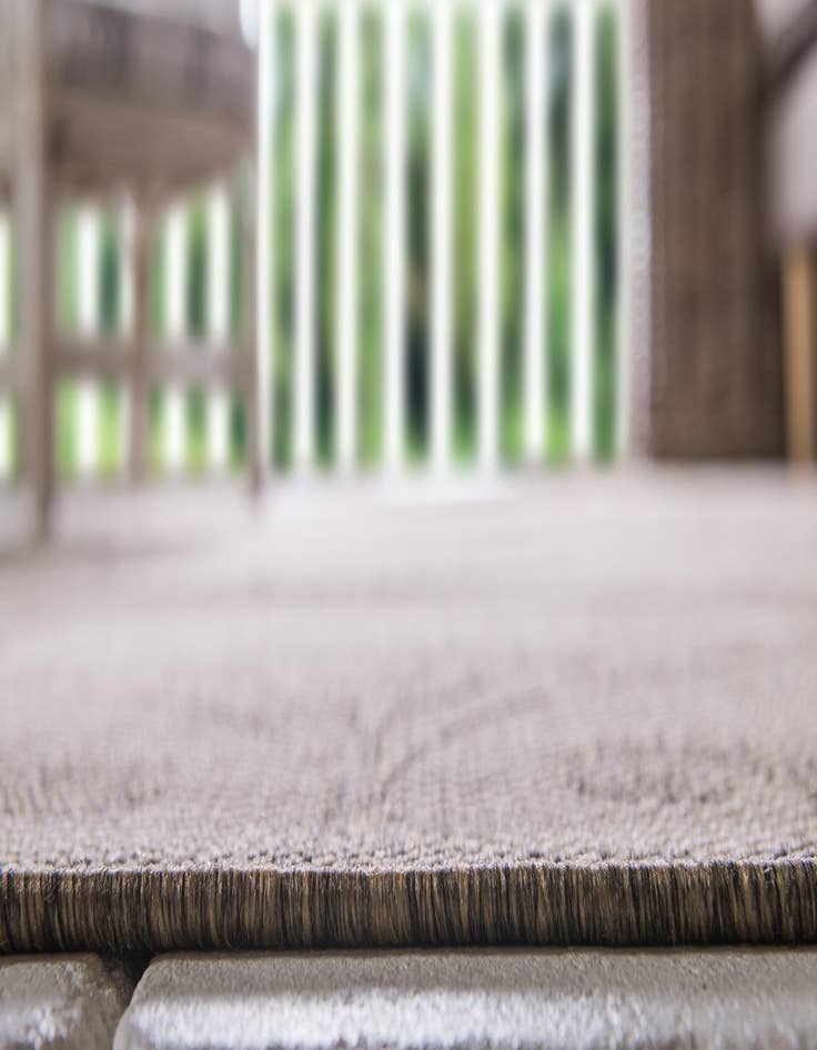 Detail image of 5' 3 x 8' Easy-Clean Botanical Indoor / Outdoor Rug