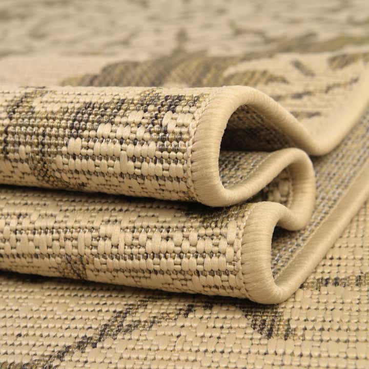 7' x 10' Easy-Clean Botanical Indoor / Outdoor Rug