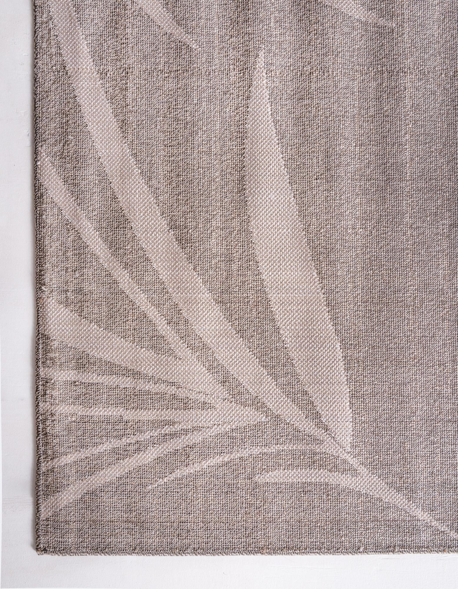 5' x 8' Easy-Clean Botanical Indoor / Outdoor Rug