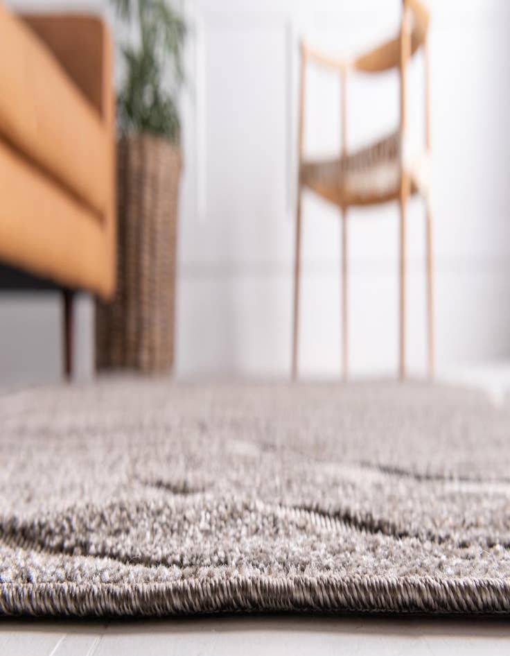 Detail image of 4' x 6'  Washable Botanical Indoor / Outdoor Rug