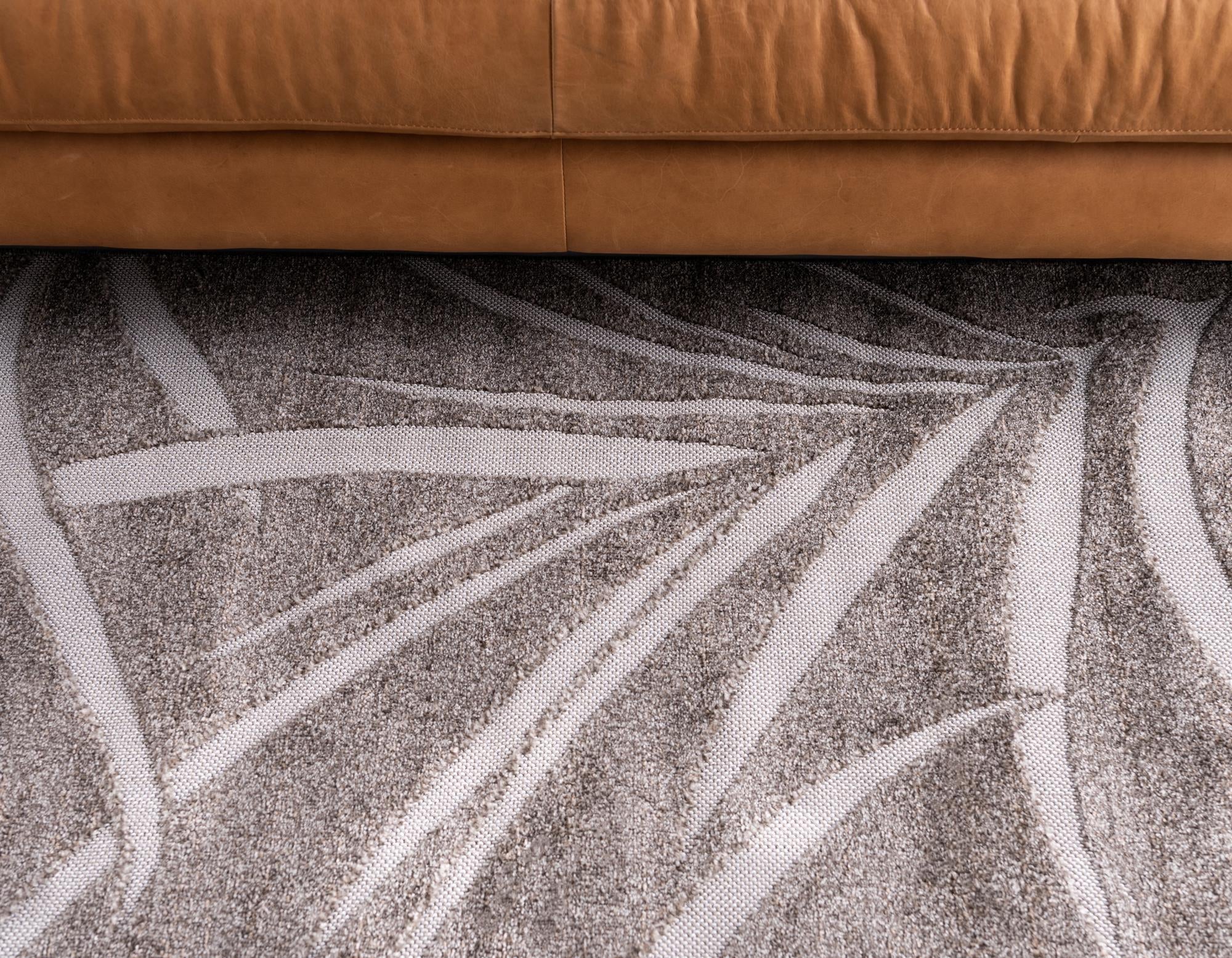 4' x 6' Easy-Clean Botanical Indoor / Outdoor Rug