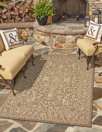 7' x 10' Easy-Clean Botanical Indoor / Outdoor Rug