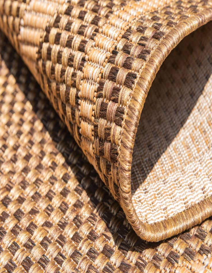 Detail image of 9' x 12' Washable Lattice Indoor / Outdoor Rug