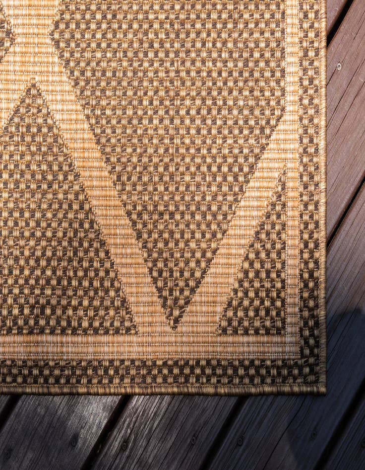 Detail image of 9' x 12' Washable Lattice Indoor / Outdoor Rug